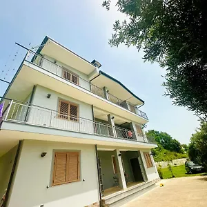 Fabio Gjiri I Lalzit Apartmán